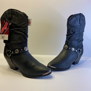 DINGO NWT WOMENS BLACK SLOUCHY BOOTS. 10, minor fray inside boot see photos